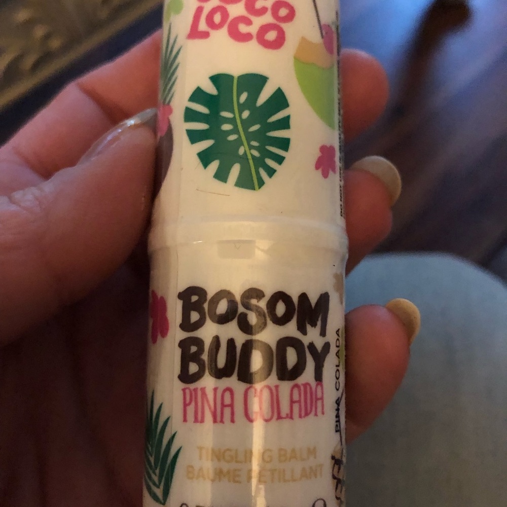 Tingling lip balm